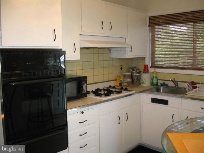4782 Byron Road Windsor Mill, MD 21244 - Photo 4 of 21 Kitchen