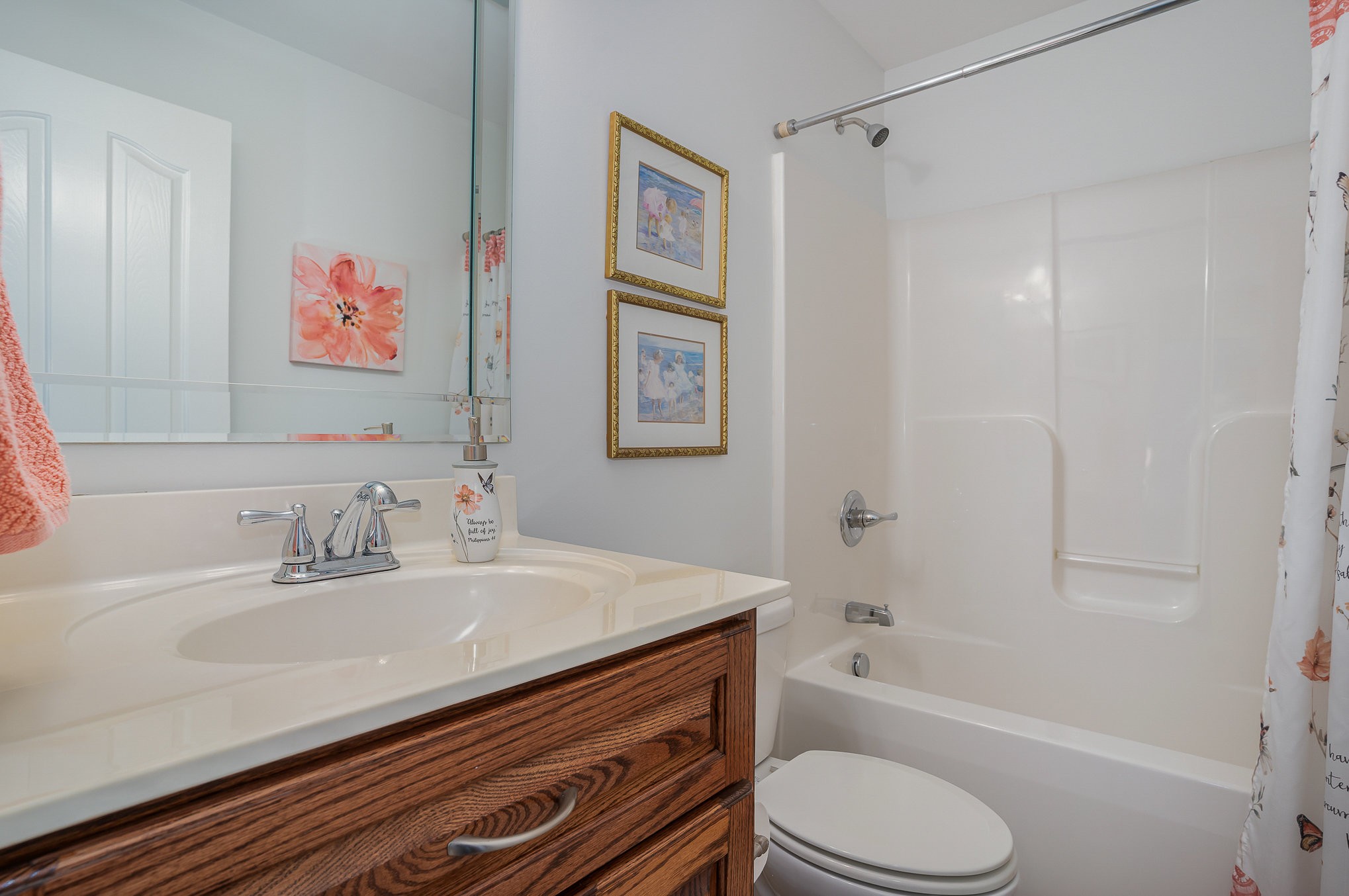 1525 Heller Ridge Spring Hill, TN 37174 - Photo 27 of 57 a bathroom with a sink a toilet and a bathtub