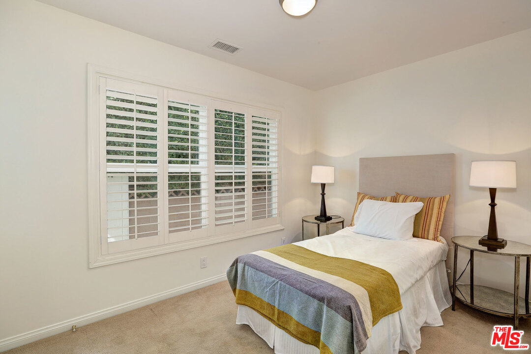 3760 May Street Los Angeles, CA 90066 - Photo 11 of 20