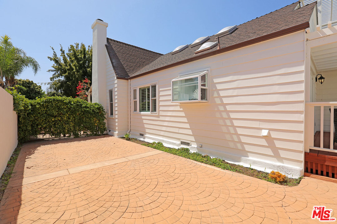 3760 May Street Los Angeles, CA 90066 - Photo 18 of 20