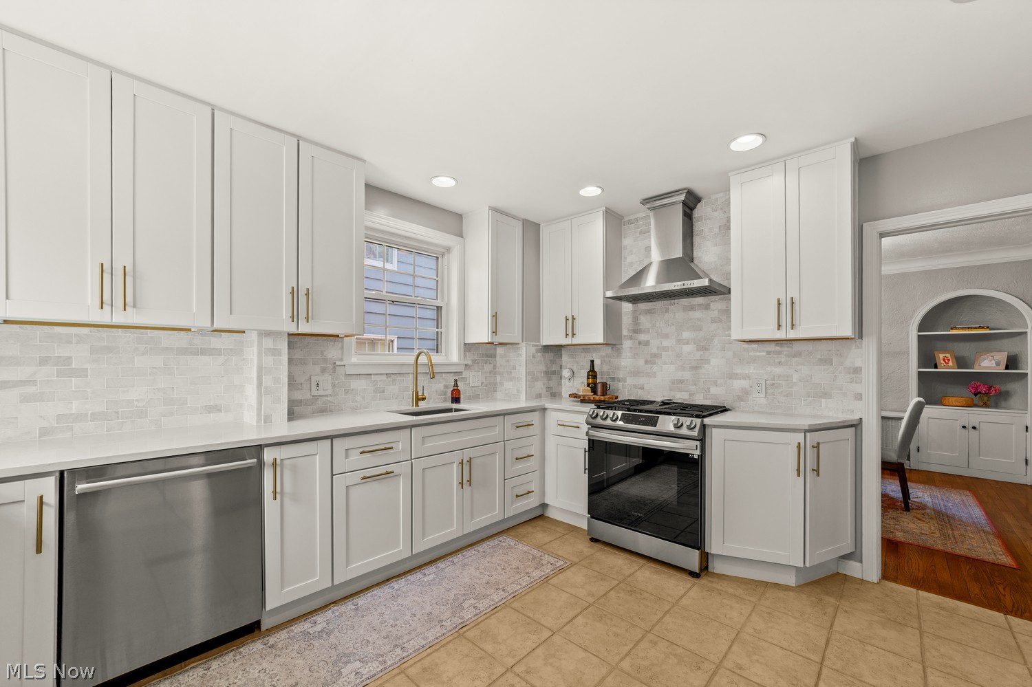 3826 Bushnell Road Cleveland, OH 44118 - Photo 9 of 35 Gallery Image 9