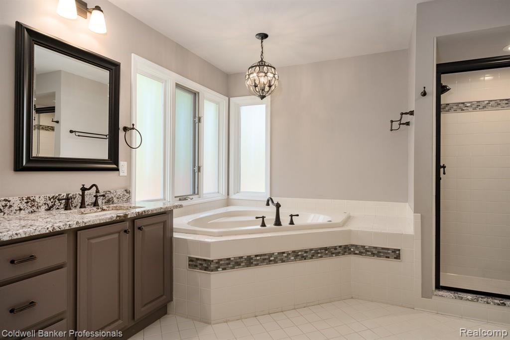 1287 Muirwood Court Rochester Hills, MI 48306 - Photo 22 of 44