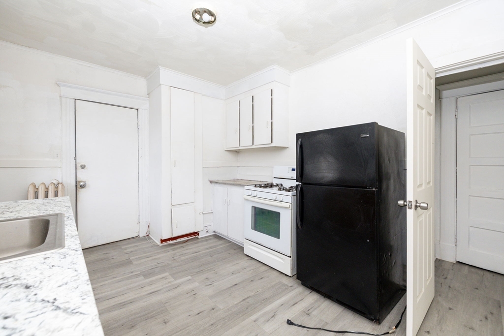 704-708 Sumner Avenue Springfield, MA 01108 - Photo 24 of 40
