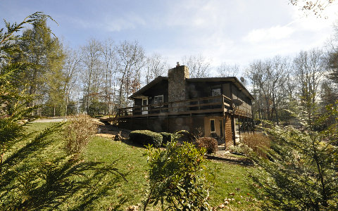 247 Ranger Hill Murphy, NC 28906 - Photo 1 of 1 a view of a house with a yard
