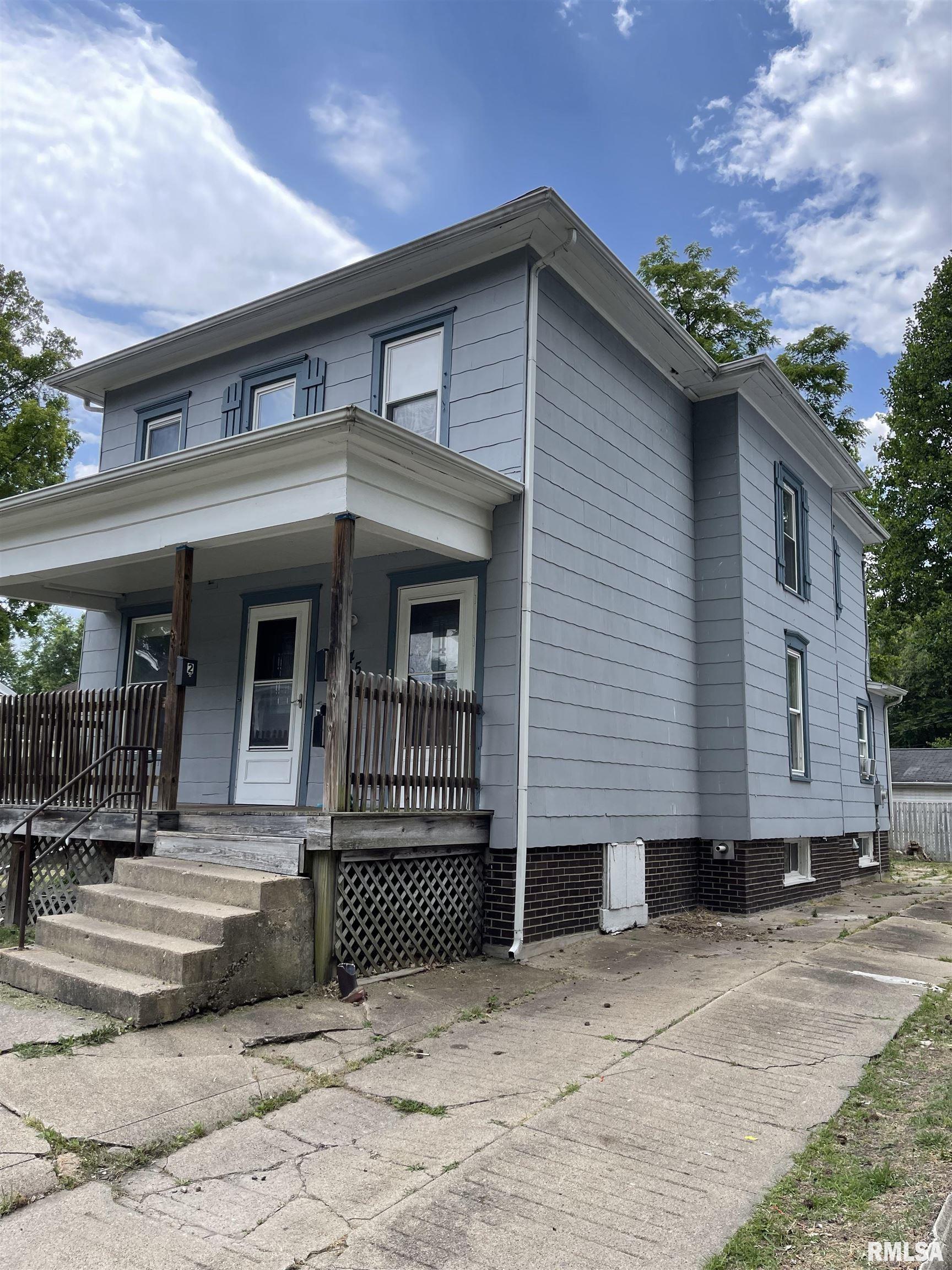 545 South Lincoln Avenue Springfield, IL 62704 - Photo 2 of 15