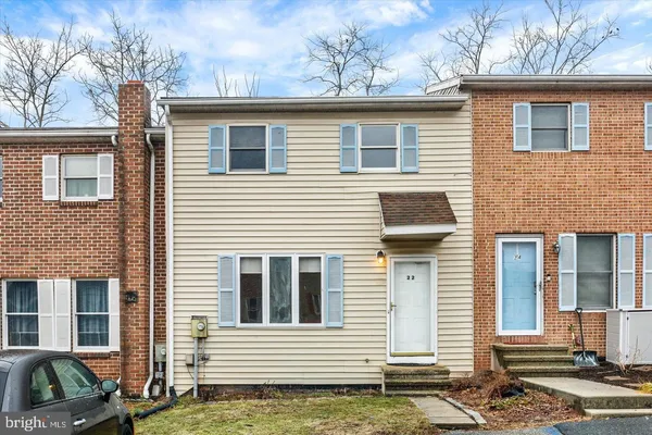$1,900 | 22 Persian Lilac Drive, Etters, PA 17319