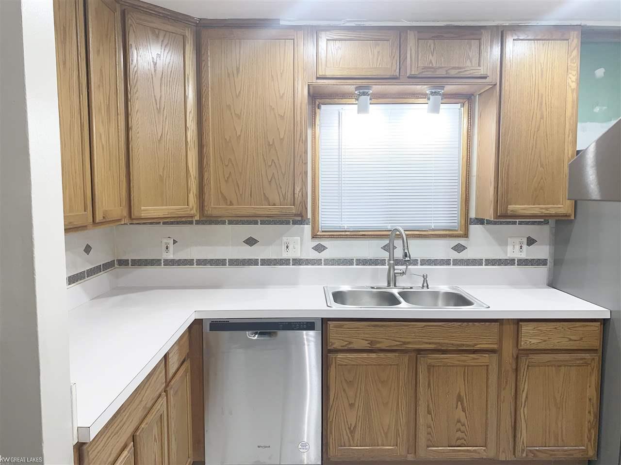18970 Frazho Road Roseville, MI 48066 - Photo 53 of 53