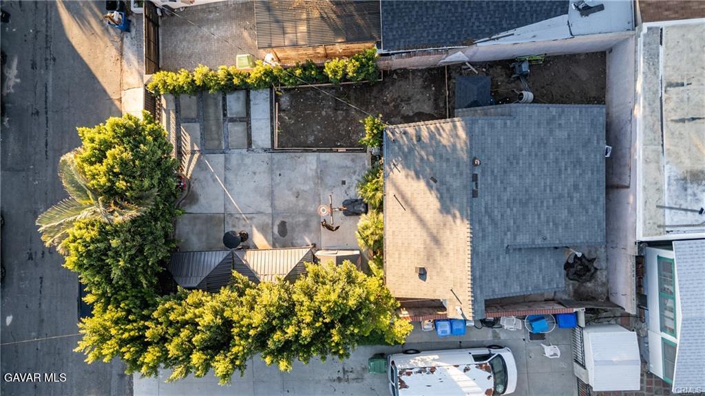 6809 Haywood Street Tujunga, CA 91042 - Photo 12 of 18 15