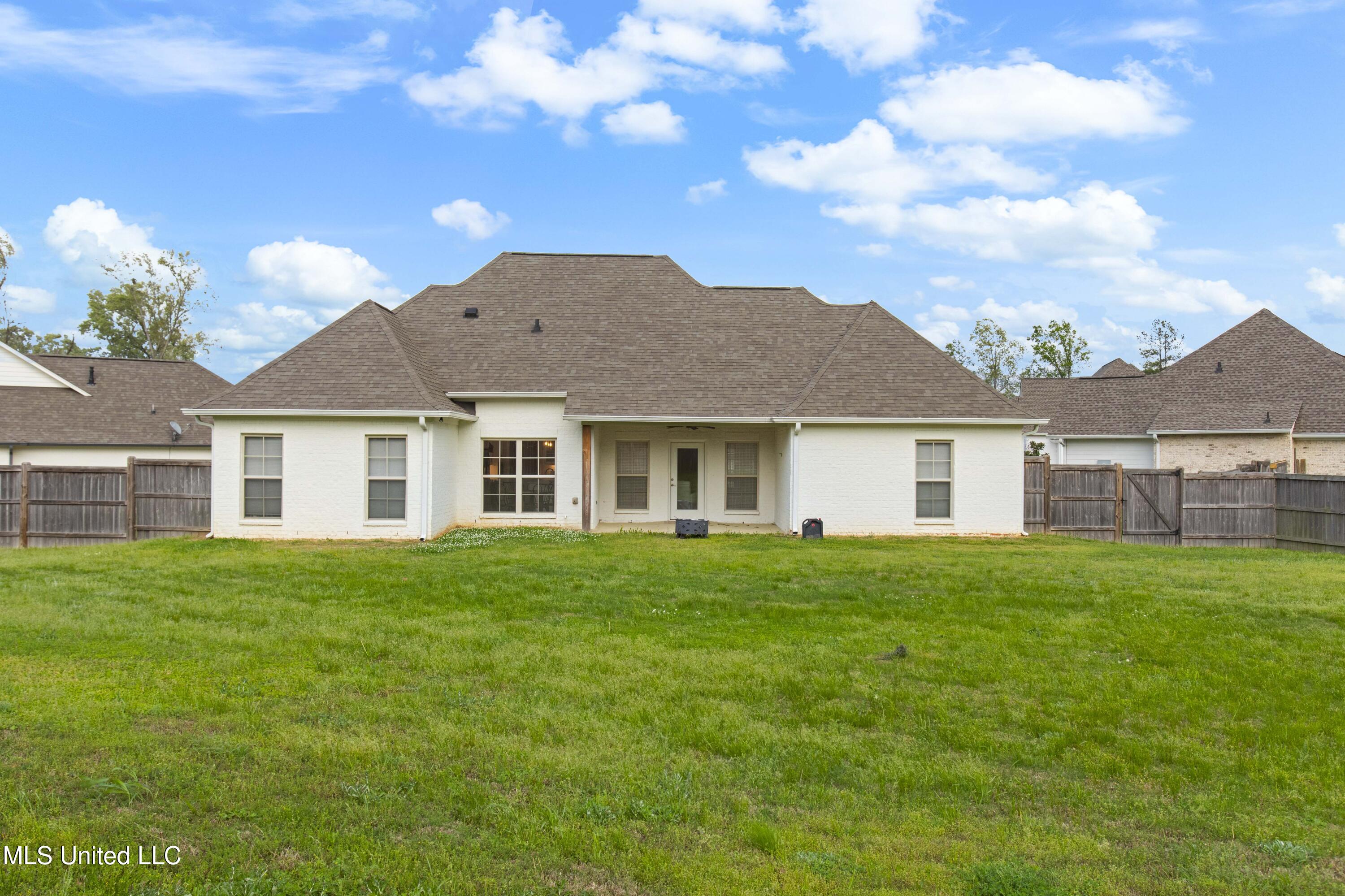104 Neville Cove Madison, MS 39110 - Photo 41 of 44 104 Neville-43