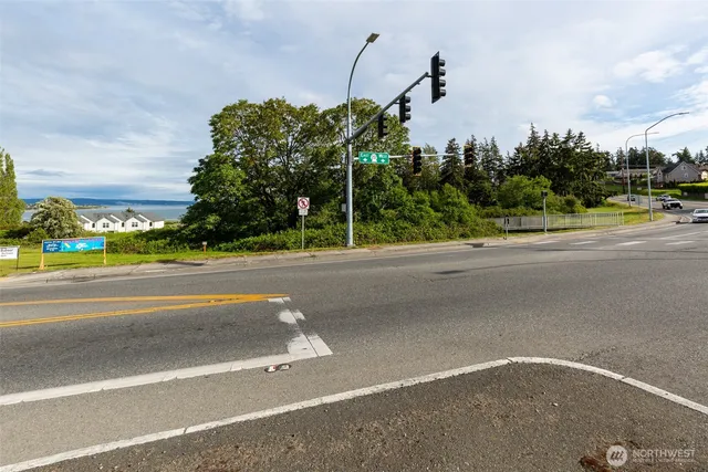 $750,000 | 20 (lot 3) Oak Harbor, Oak Harbor, WA 98277