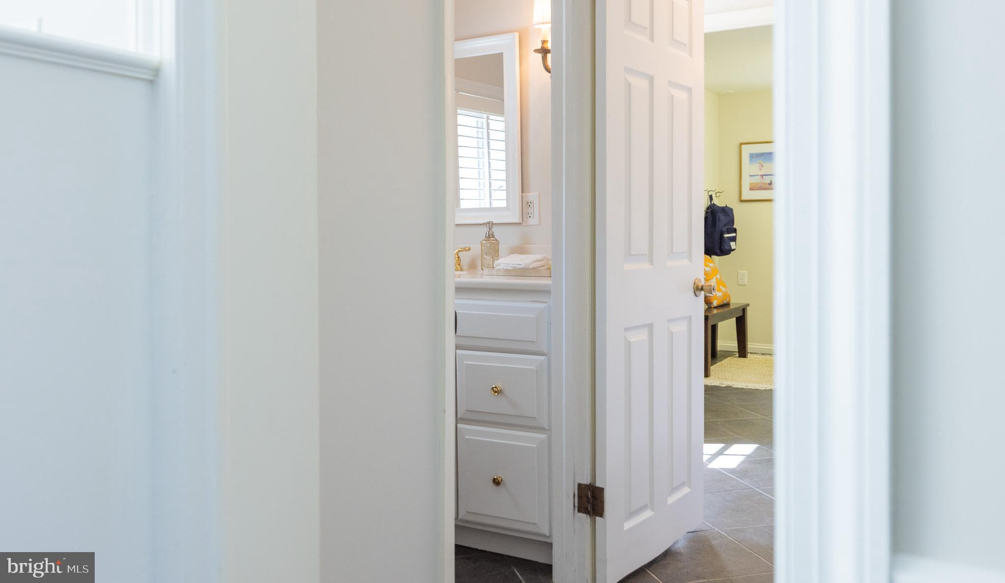 650 Timber Lane Devon, PA 19333 - Photo 27 of 50 Hallway to Mudroom/Laundry