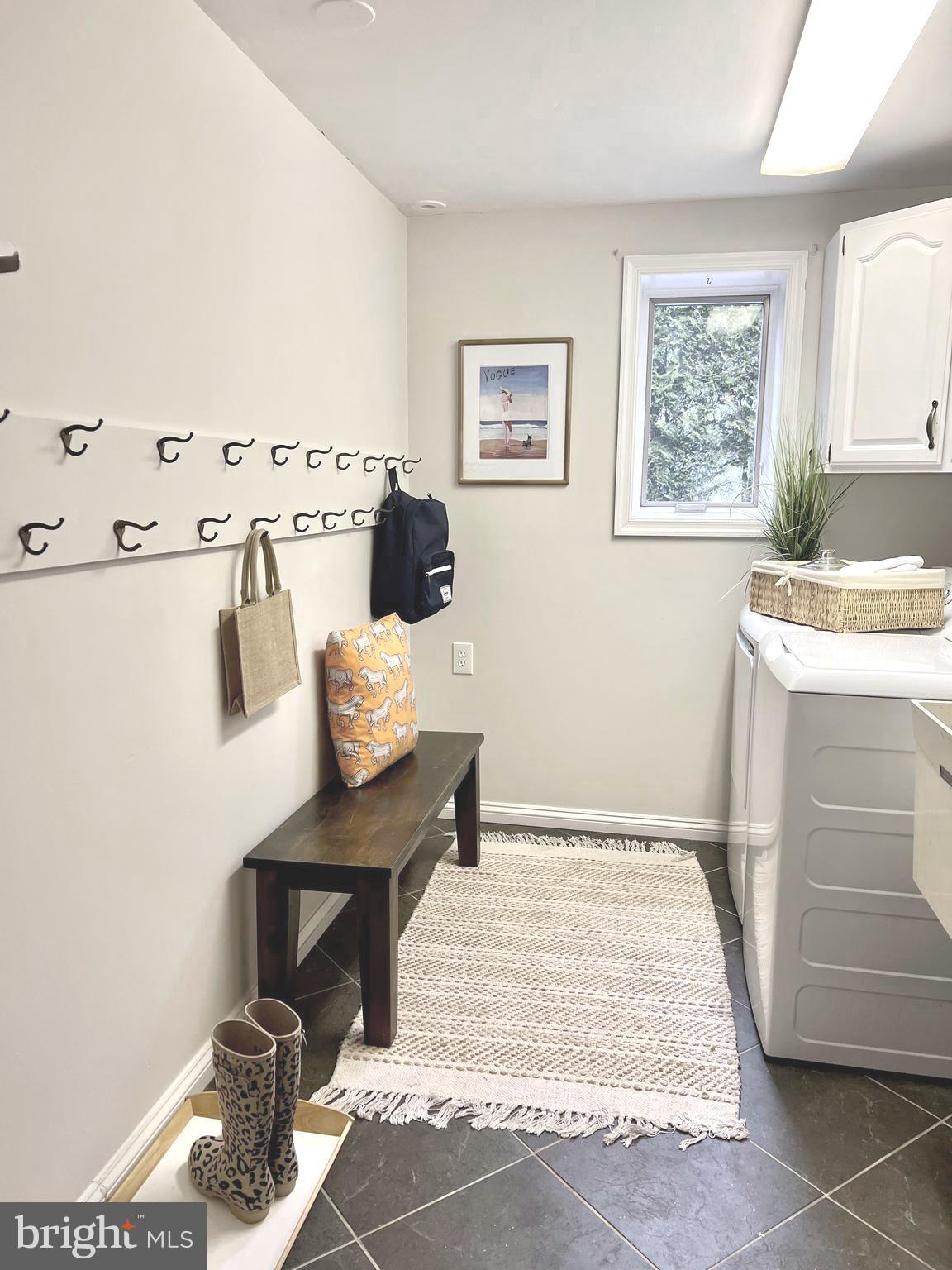 650 Timber Lane Devon, PA 19333 - Photo 29 of 50 Mud Room/Laundry Room