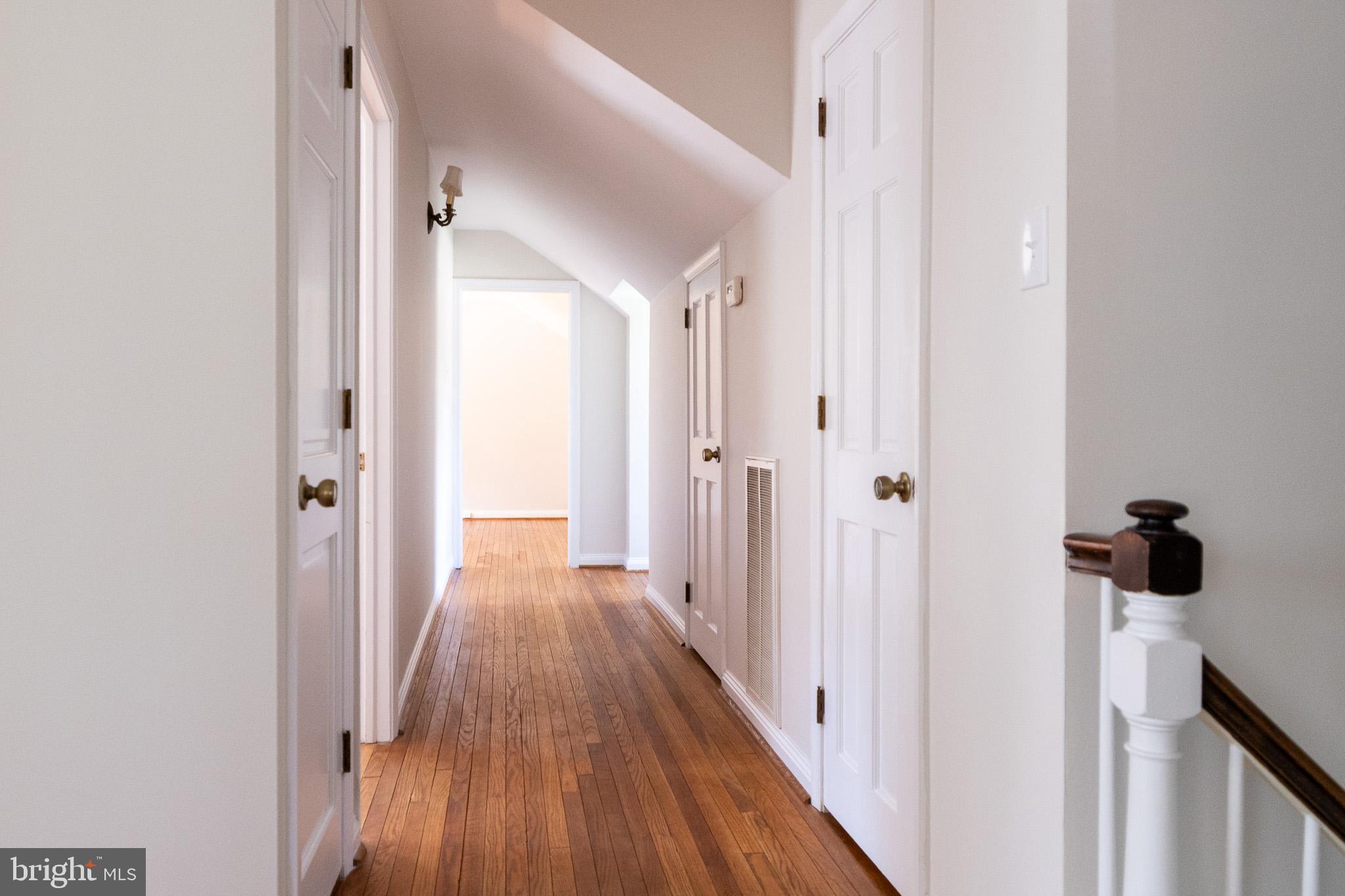 650 Timber Lane Devon, PA 19333 - Photo 30 of 50 Second Floor Hallway