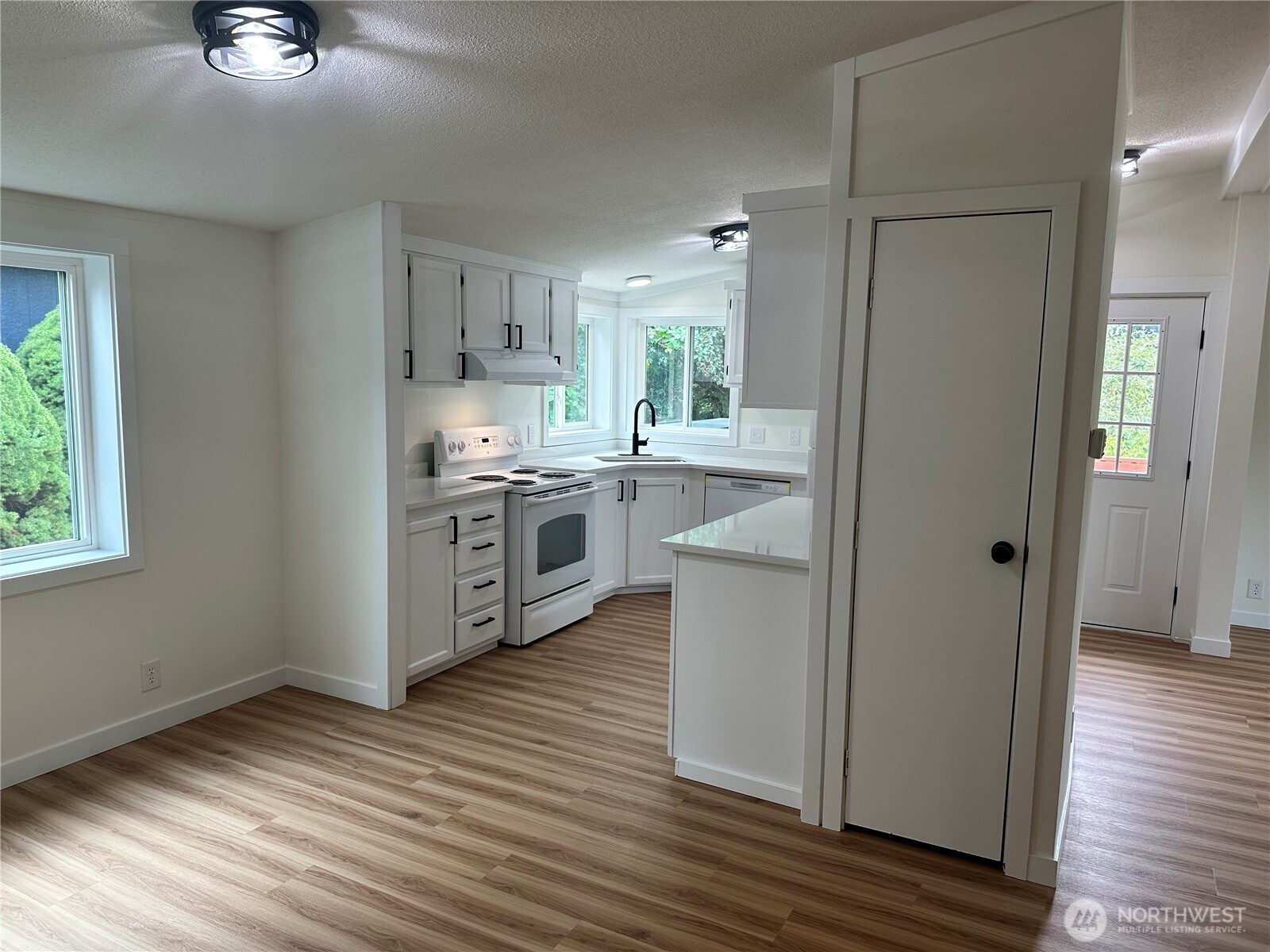 375 Union Avenue Southeast, Unit 61 Renton, WA 98059 - Photo 19 of 39 Gallery Image 19