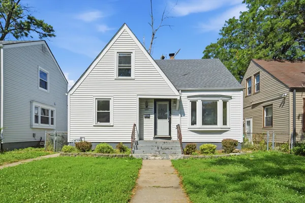 $124,900 | 14802 Grant Street, Dolton, IL 60419