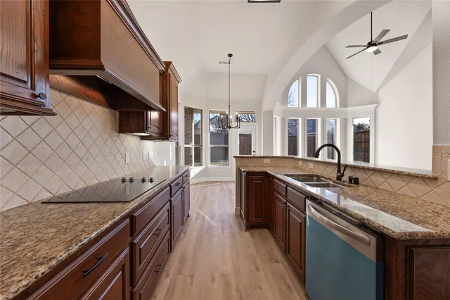 $3,800 | 4573 Venetian Way, Frisco, TX 75034