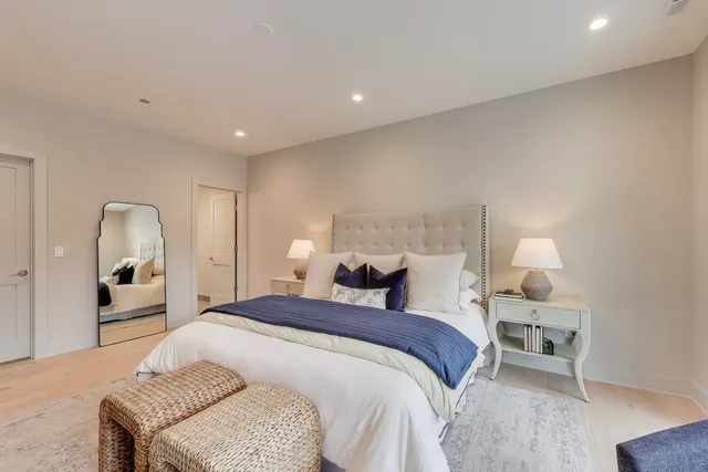 $740,000 | 1317 North Western Avenue, Unit 202, Chicago, IL 60622