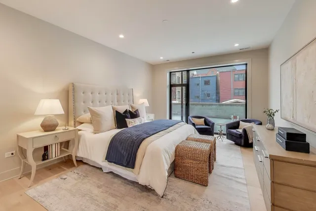 $740,000 | 1317 North Western Avenue, Unit 202, Chicago, IL 60622