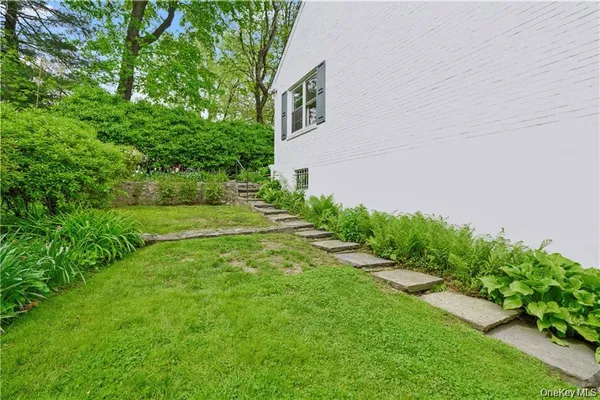 $7,800 | 6 Wildway, Bronxville, NY 10708
