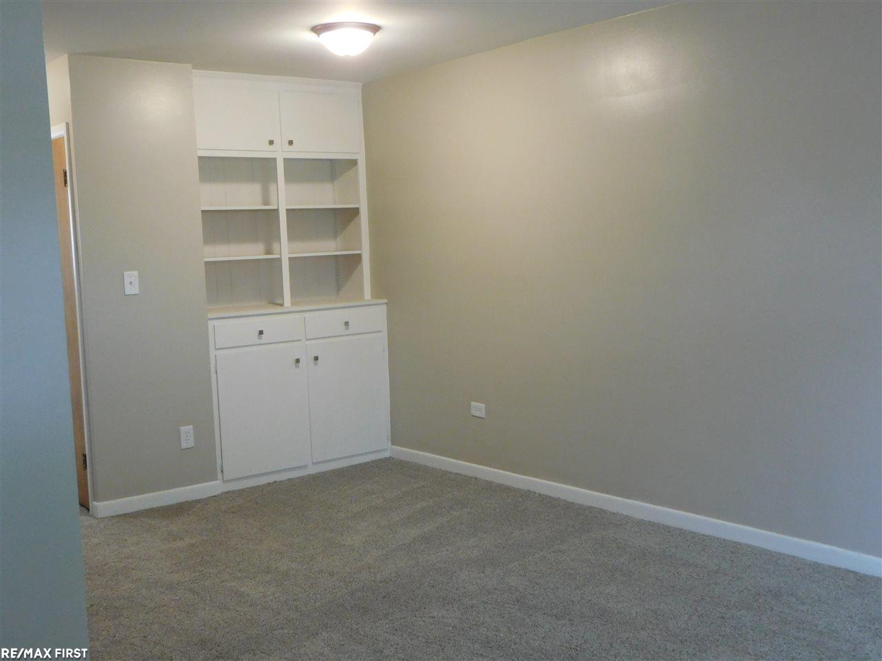 23371 Kelly Road, Unit 3 Eastpointe, MI 48021 - Photo 2 of 16