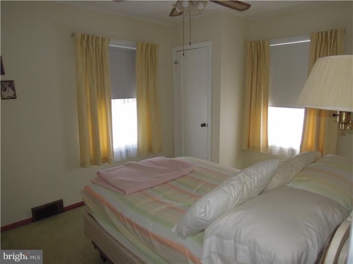47 Collins Road Hamilton, NJ 08619 - Photo 11 of 14 Bedroom