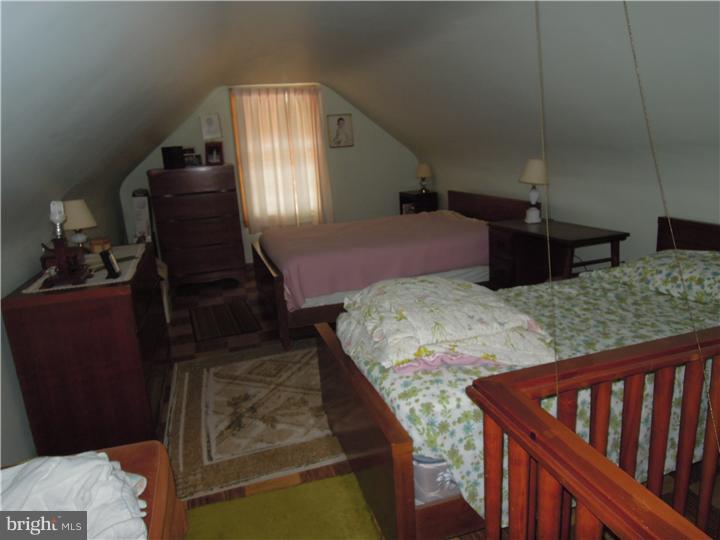 47 Collins Road Hamilton, NJ 08619 - Photo 12 of 14 Bedroom