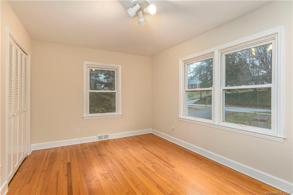 97 School Road Asheville, NC 28806 - Photo 10 of 24 Gallery Image 10