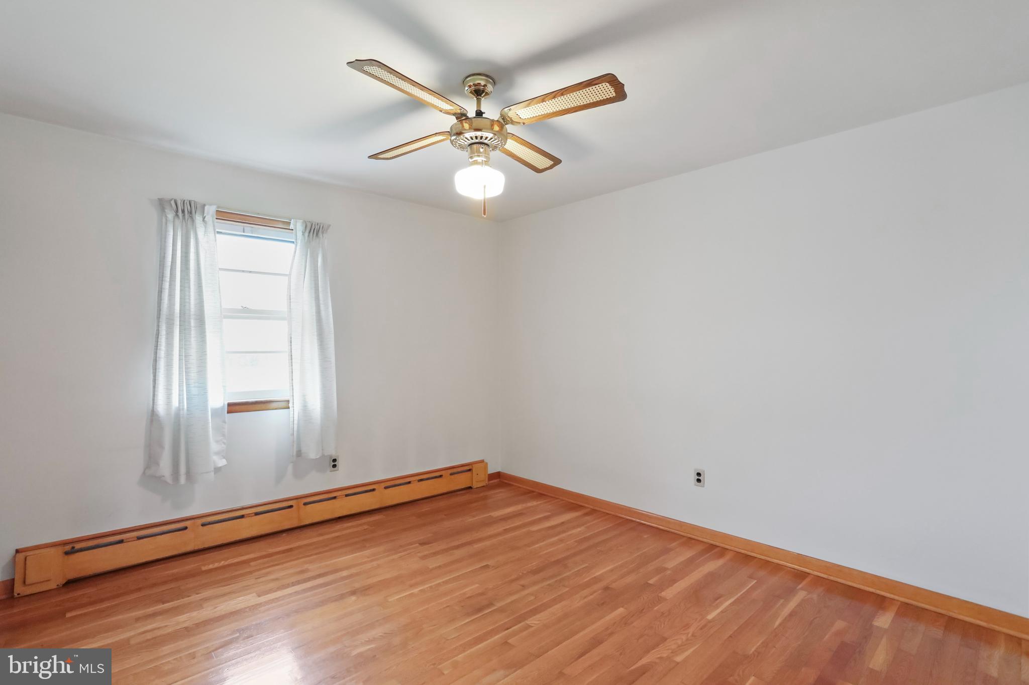 2632 Braddock Road Mount Airy, MD 21771 - Photo 20 of 40 Bedroom 2