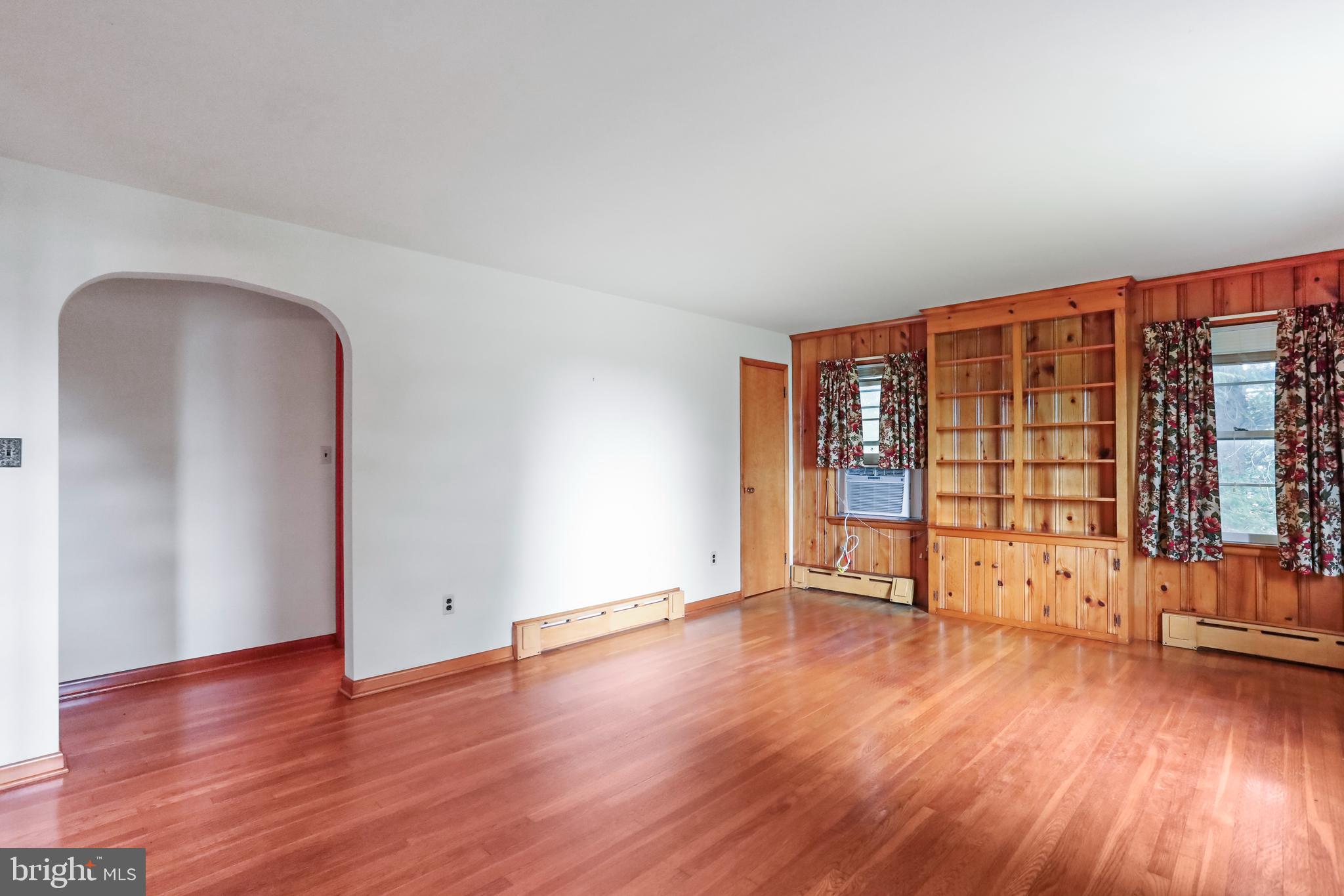 2632 Braddock Road Mount Airy, MD 21771 - Photo 4 of 40 Gallery Image 4