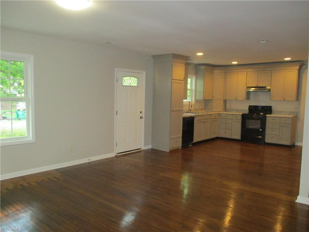 2211 Chambers Street High Point, NC 27263 - Photo 9 of 47 LR
