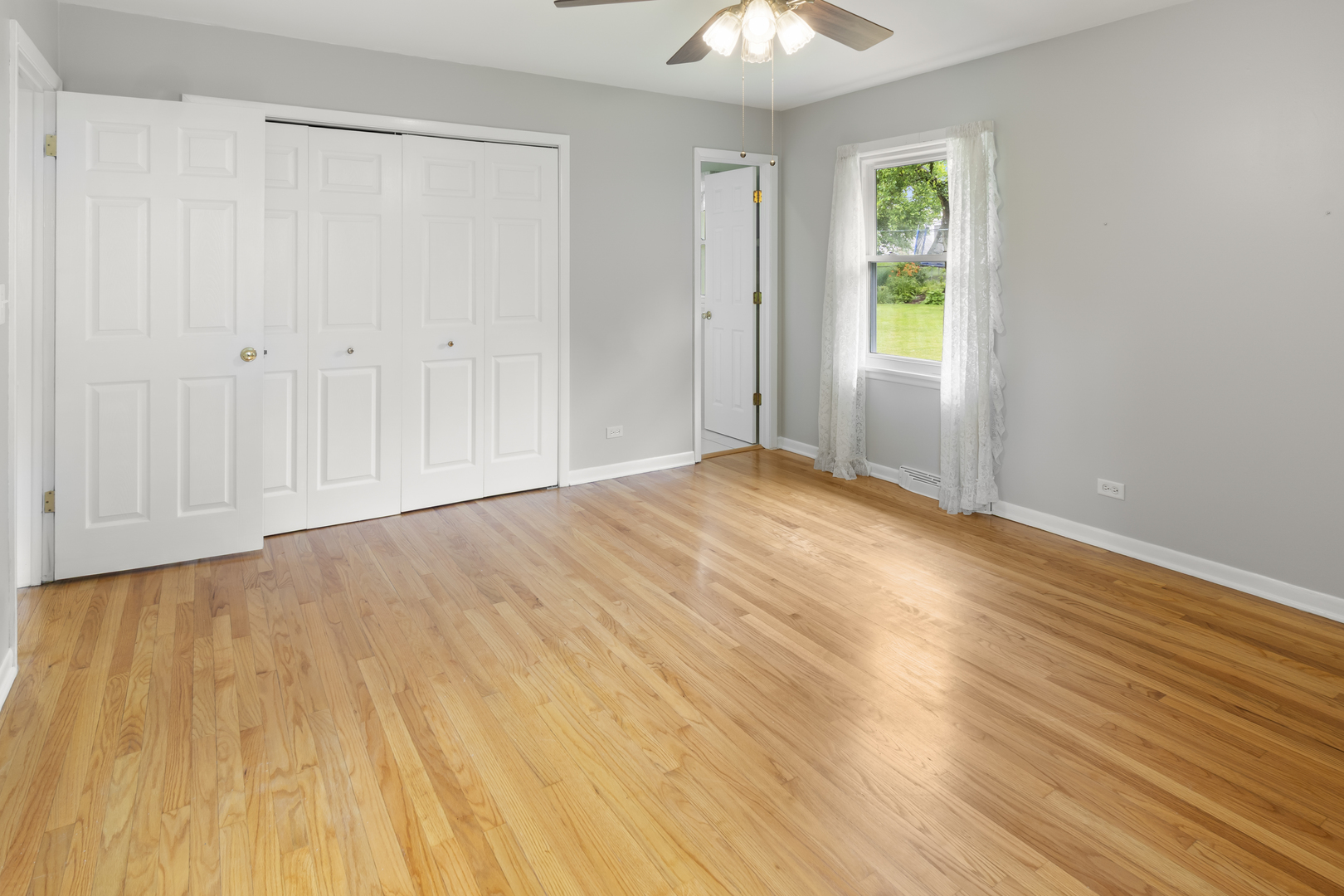 417 South Plum Grove Road Palatine, IL 60067 - Photo 14 of 23