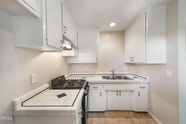 $1,995 | 761 East Orange Grove Boulevard, Unit 14, Pasadena, CA 91104