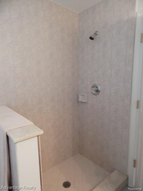 49356 Monte Road New Baltimore, MI 48047 - Photo 17 of 26 DSCN1028.jpg
