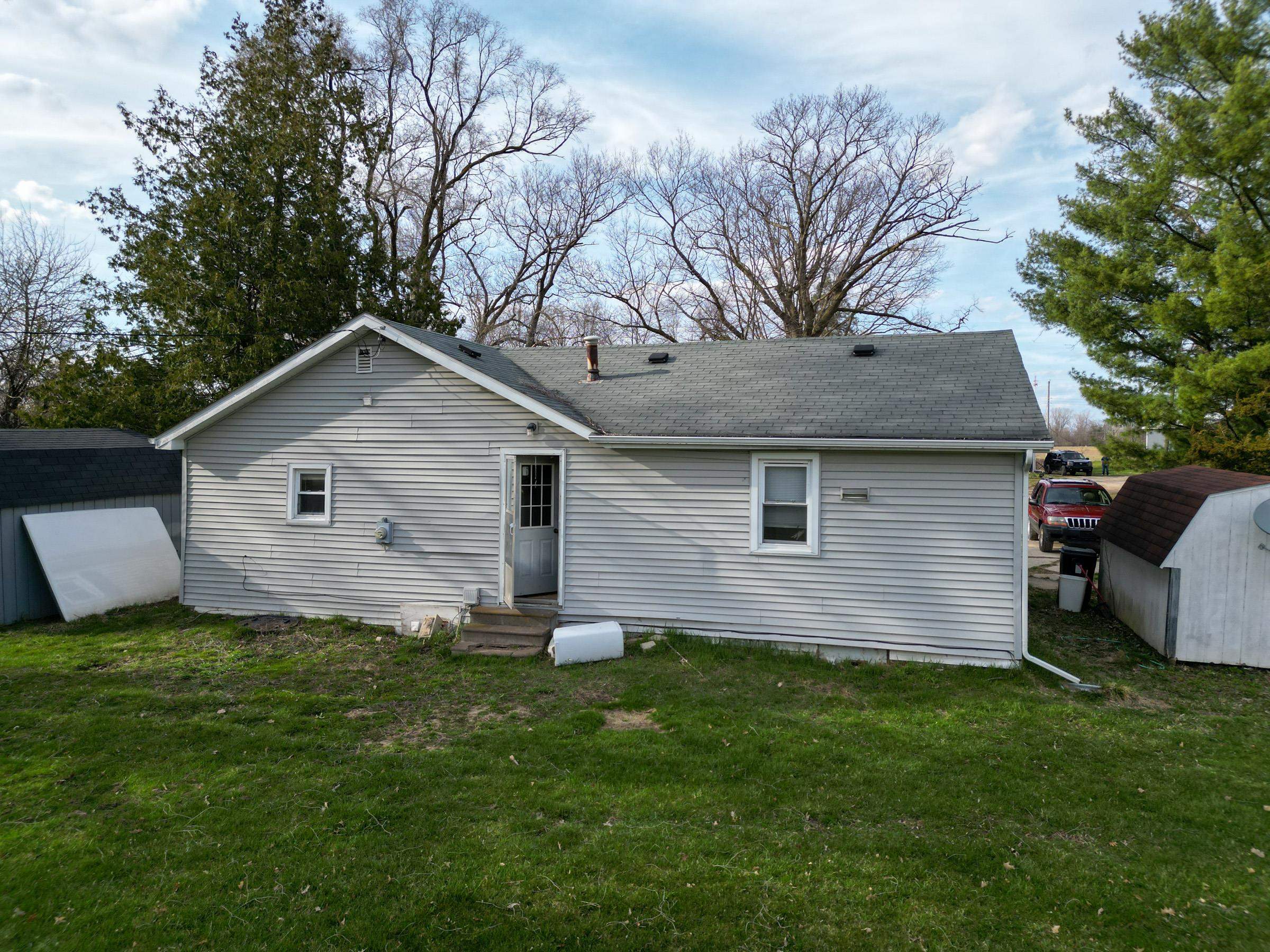 3780 East Millbrook Road Mount Pleasant, MI 48858 - Photo 2 of 38