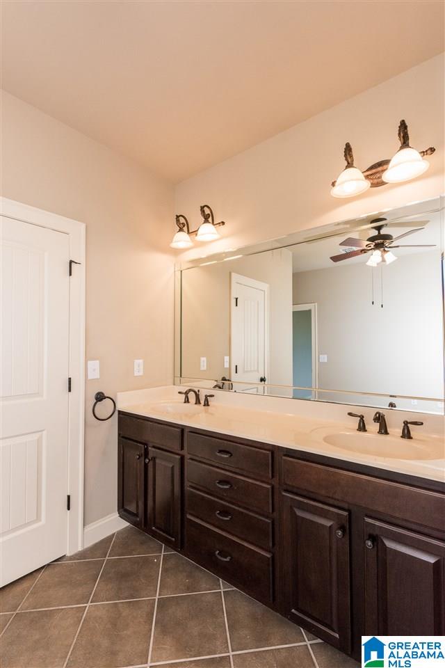 418 Oxford Way Pelham, AL 35124 - Photo 26 of 44
