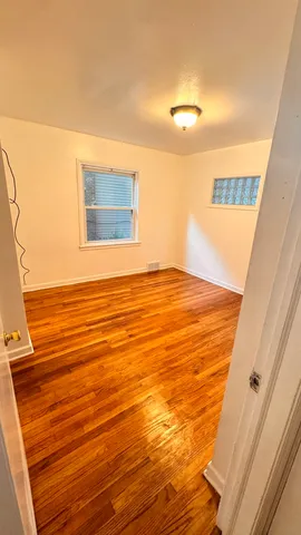 $1,800 | 5501 North California Avenue, Unit 1N, Chicago, IL 60625