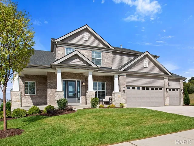 $639,900 | 2 Pin Oak At Regal Pines, Ballwin, MO 63021