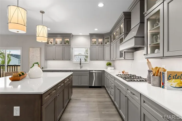 $639,900 | 2 Pin Oak At Regal Pines, Ballwin, MO 63021