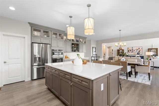 $639,900 | 2 Pin Oak At Regal Pines, Ballwin, MO 63021