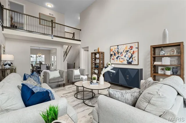 $639,900 | 2 Pin Oak At Regal Pines, Ballwin, MO 63021