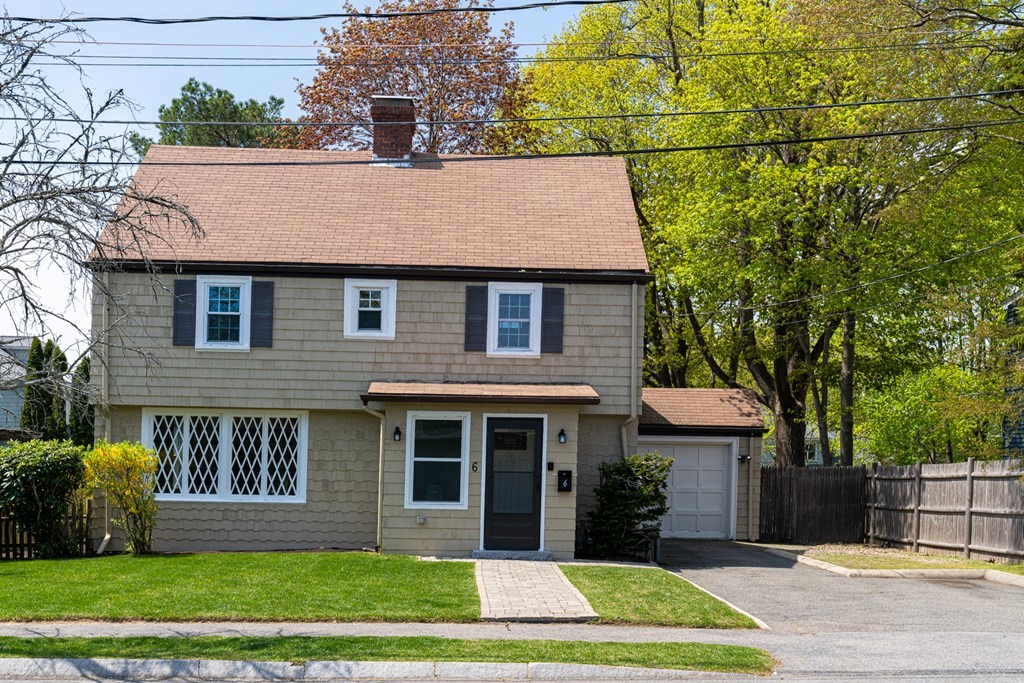 6 Leggs Hill Road Marblehead, MA 01945 - Photo 1 of 19 Gallery Image 1