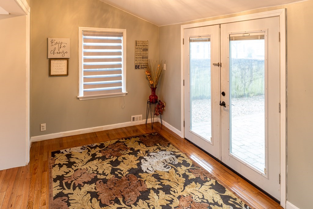 6 Leggs Hill Road Marblehead, MA 01945 - Photo 9 of 19 Gallery Image 9