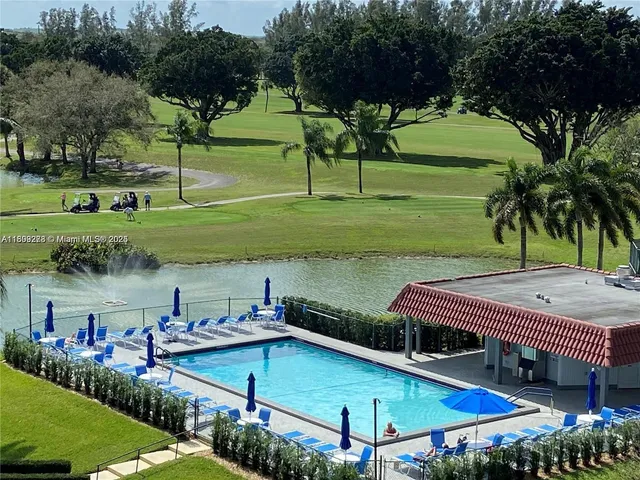 $2,500 | 671 South Hollybrook Drive, Unit 104, Pembroke Pines, FL 33025