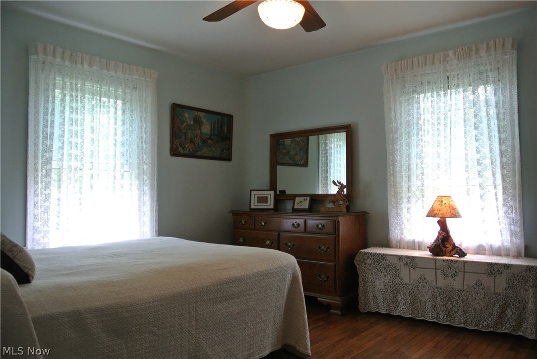 2945 Hillside Road Independence, OH 44131 - Photo 13 of 35 First floor Bedroom