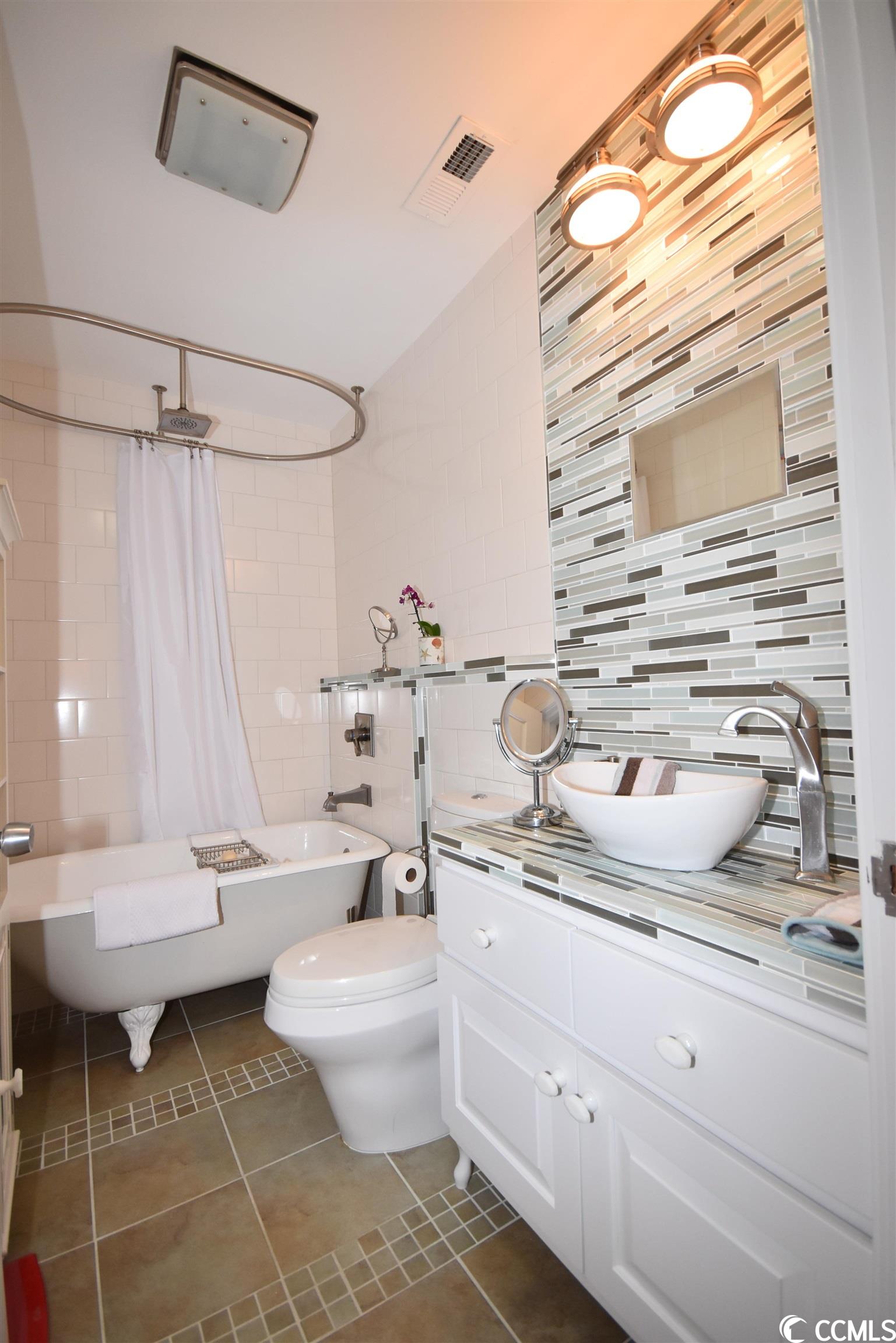 608 County Rd S-22-758 Pawleys Island, SC 29585 - Photo 19 of 40