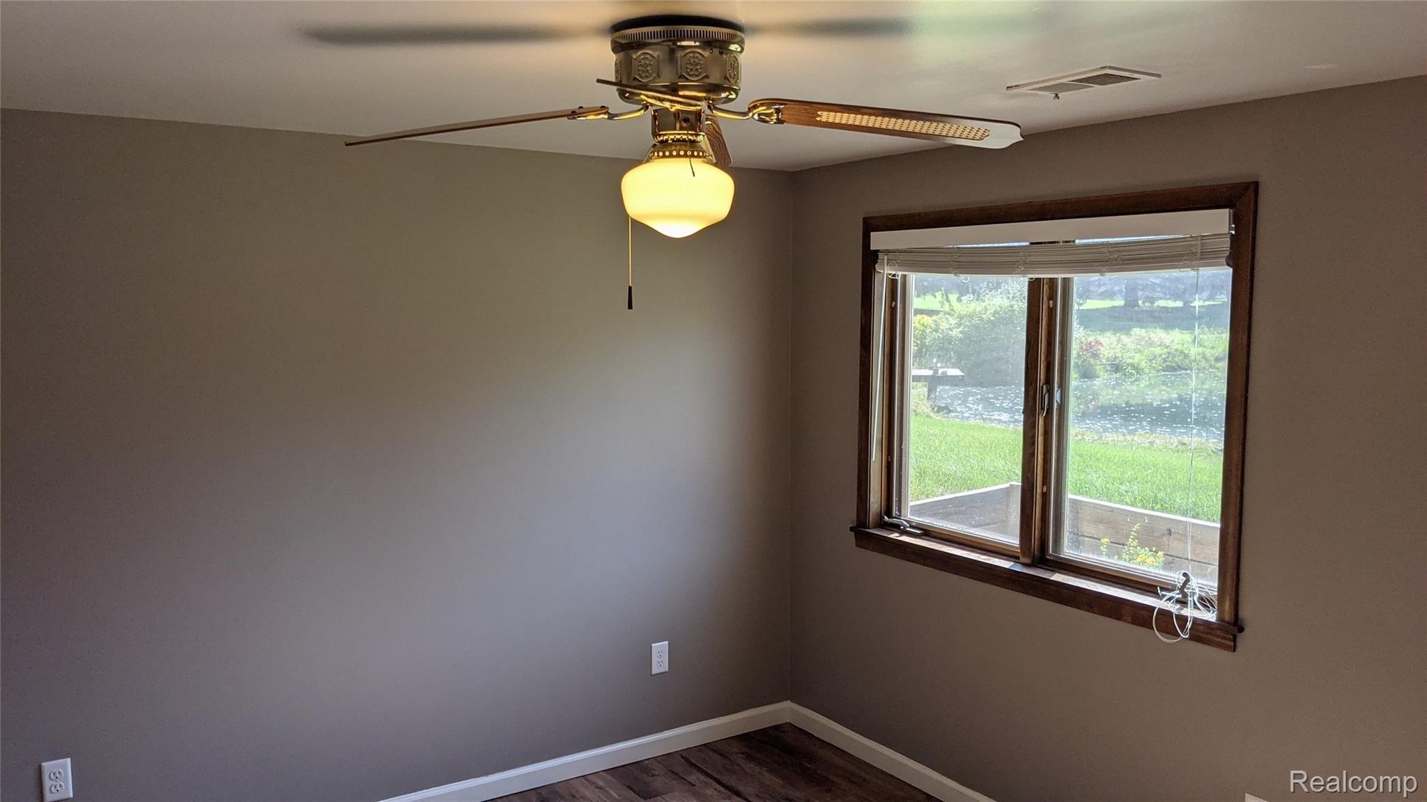 8475 East Carpenter Road Davison, MI 48423 - Photo 27 of 38 PXL_20210927_161030479.jpg