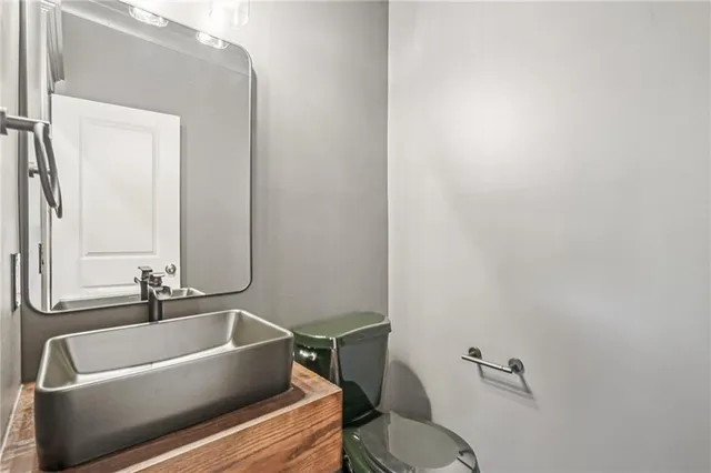 $3,600 | 1036 Dell Avenue Southeast, Smyrna, GA 30080