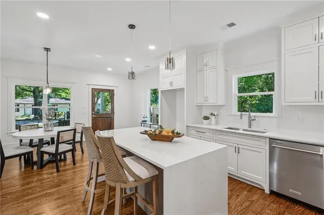 $3,600 | 1036 Dell Avenue Southeast, Smyrna, GA 30080