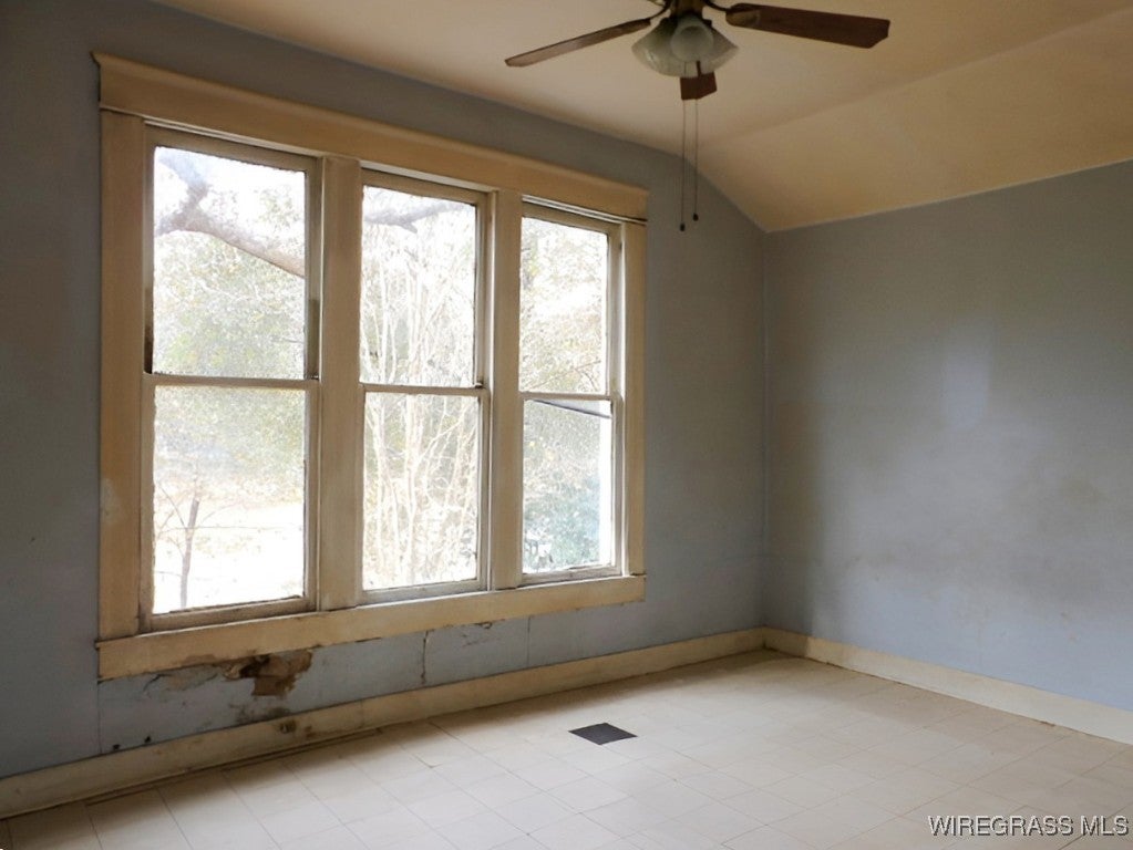 4812 Old Webb Road Webb, AL 36376 - Photo 10 of 17 Gallery Image 10