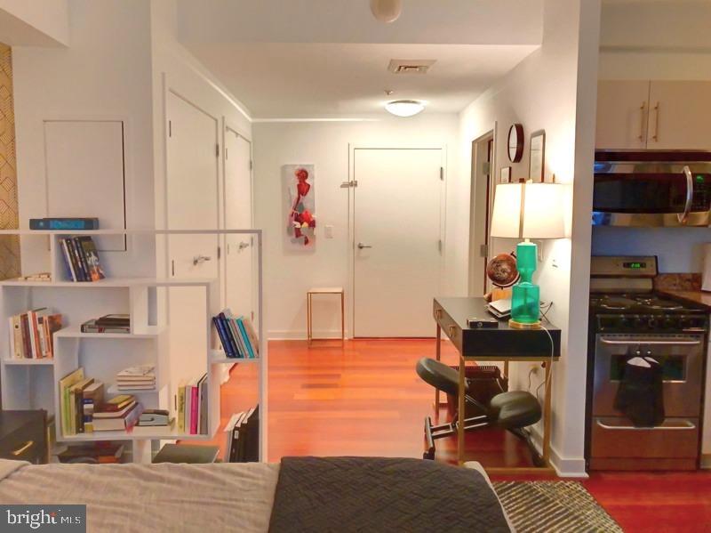 219-29 South 18th Street, Unit 404 Philadelphia, PA 19103 - Photo 15 of 28